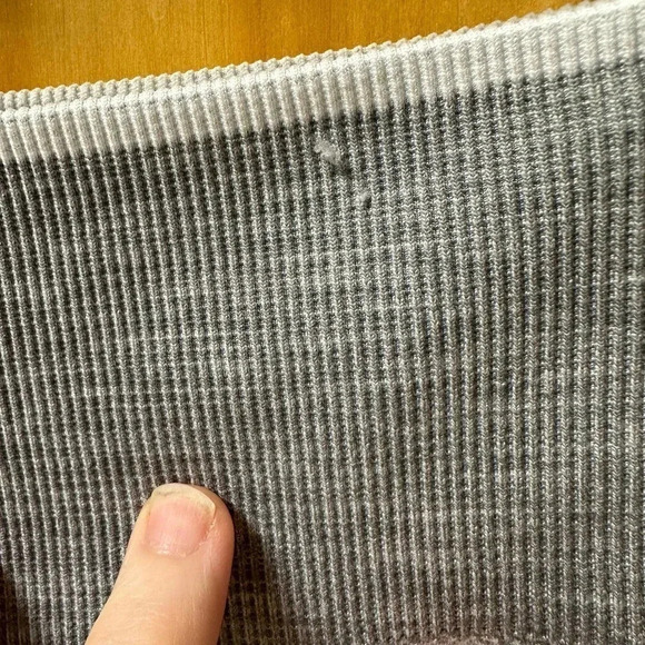 Ryka women’s cropped ribbed compression leggings. Size medium - Picture 4 of 5